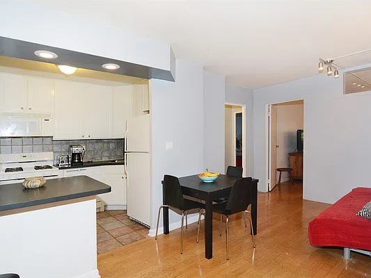 Sold by Robert E. Hill  | media 33