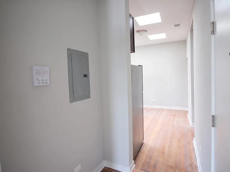 4208 N Milwaukee Ave #2R — Photo 11