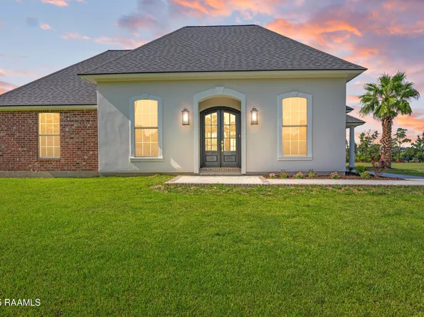 9745 State Highway 82, Abbeville, LA 70510