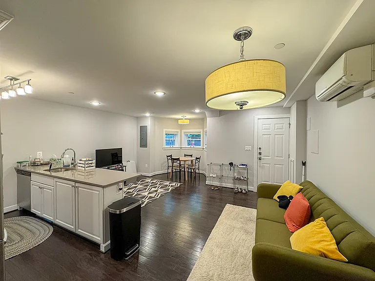 1609 New Jersey Ave NW #B — Photo 11