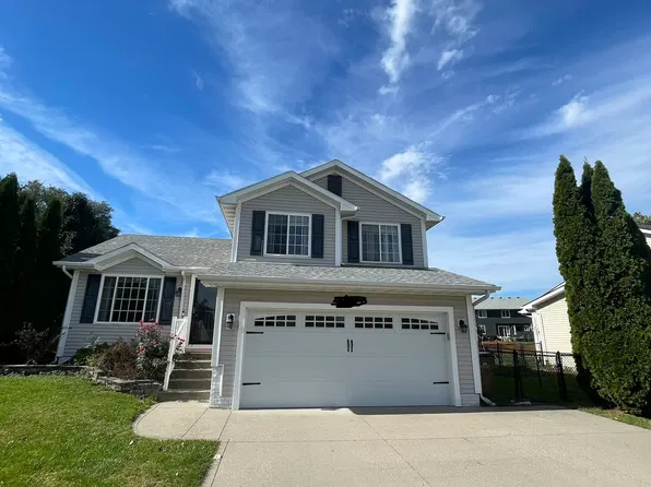 6004 NW 49th St, Johnston, IA 50131