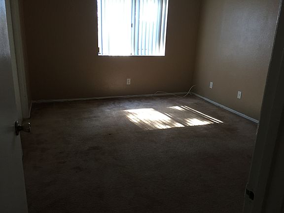 3rd image of 2655 Shadow Hills Dr #850