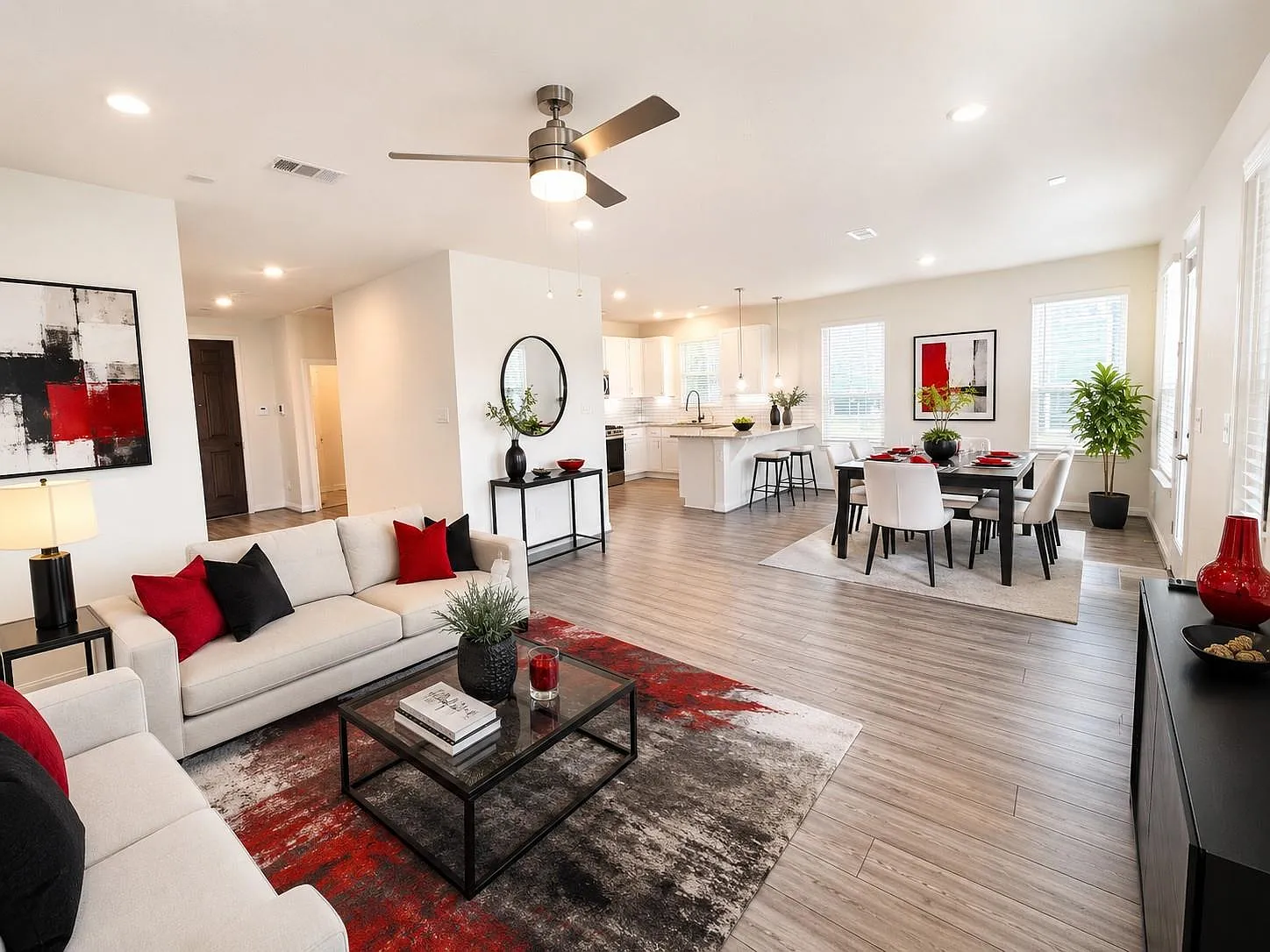 3 bed, 2.5 bath, 2500 sqft, $2,300 — Photo 3
