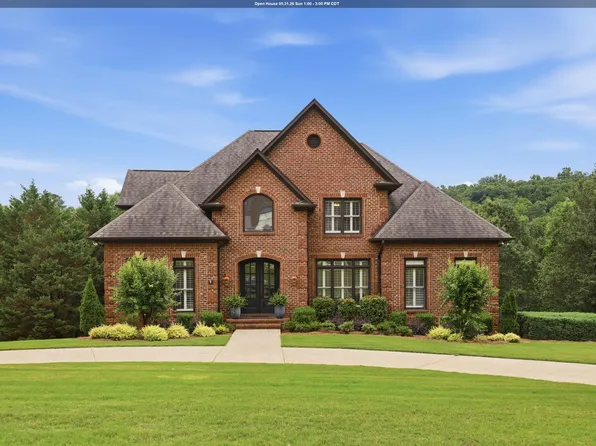 8051 Lakeside Cir, Trussville, AL 35173