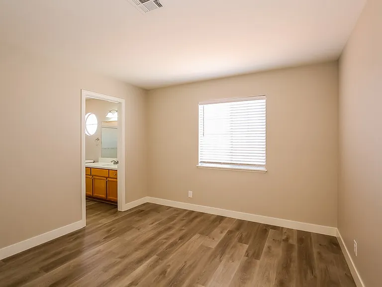 5616 Red Bluff Dr — Photo 14