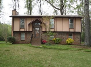107 Meadowgreen Ln, Montevallo, AL 35115