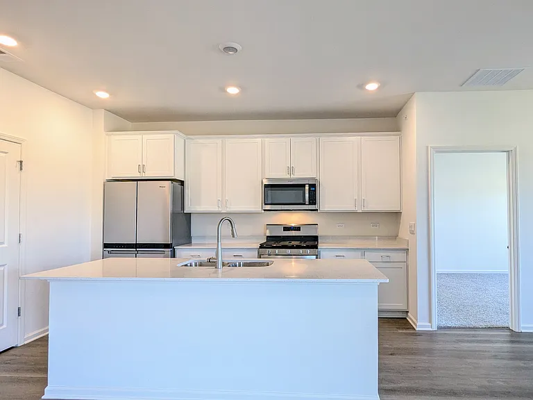 1164 Wood Lily Ln — Photo 3