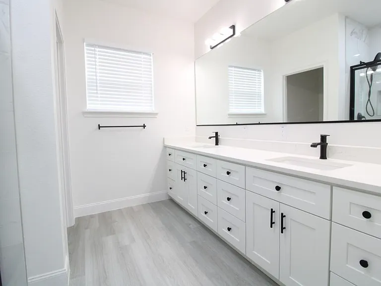 1320 Noble Pl — Photo 18