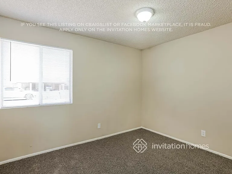 1643 W Muriel Dr — Photo 11