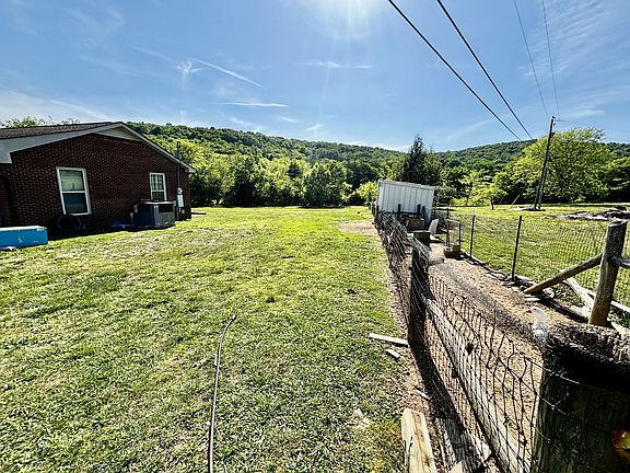 4th image of 2320 Swindell Hollow Rd
