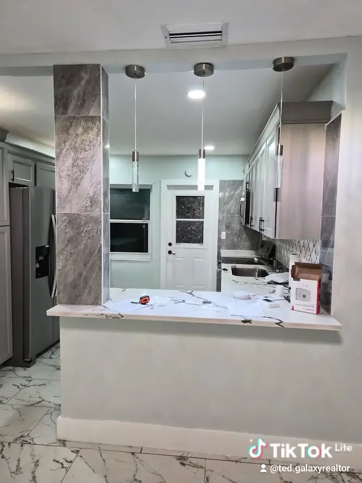 2 bed, 963 sqft, $2,500 — Photo 1