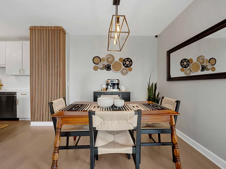 630 N State St #2208 — Photo 15