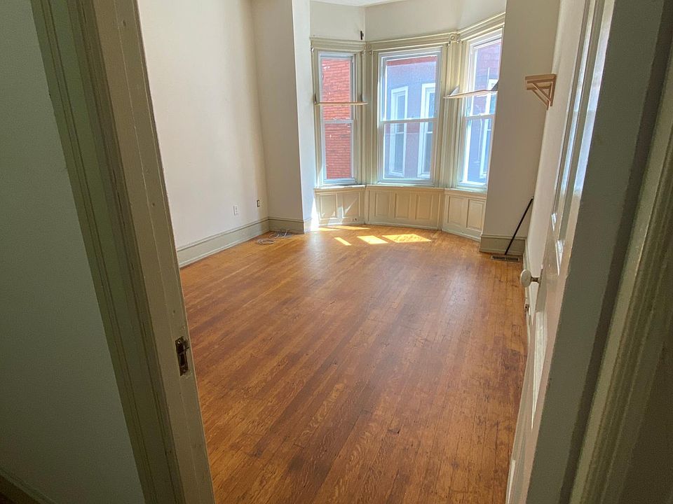 2nd image of 4711 Cedar Ave APT 1