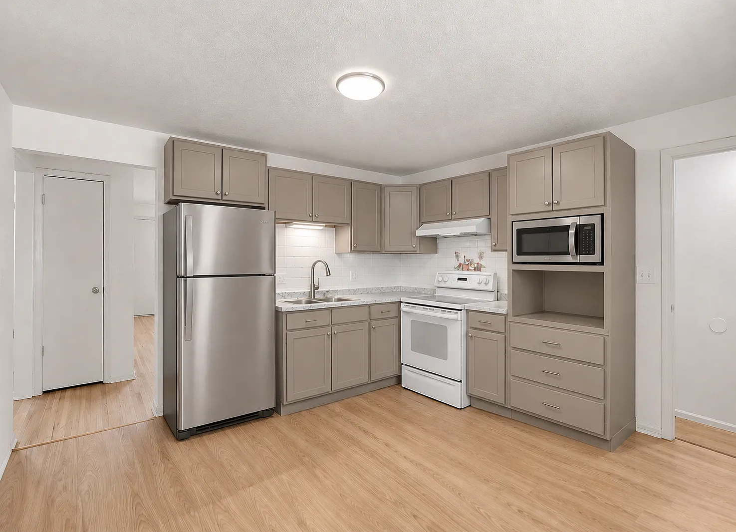 4 bed, 1749 sqft, $2,780 — Photo 3
