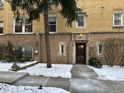 3921 W Addison St APT 1B, Chicago, IL, 60618