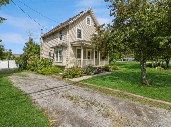 1294 Lehigh Station Rd, Henrietta, NY 14467