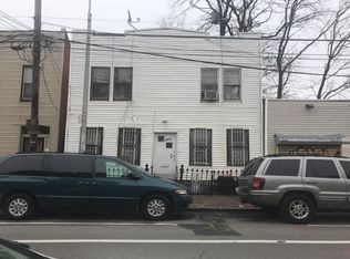 1612 Hancock St, Flushing, NY 11385