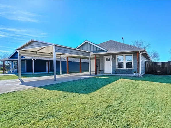 305 W Austin St, Leonard, TX 75452