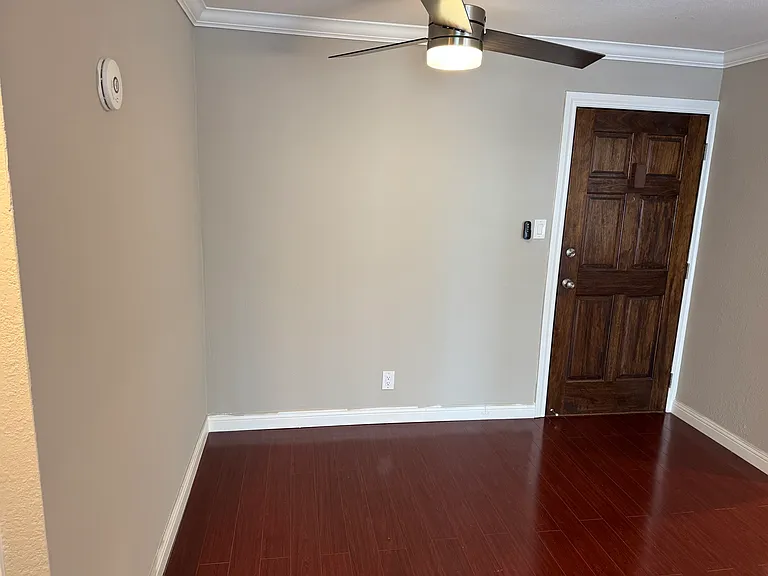 500 El Camino Real #207 — Photo 4