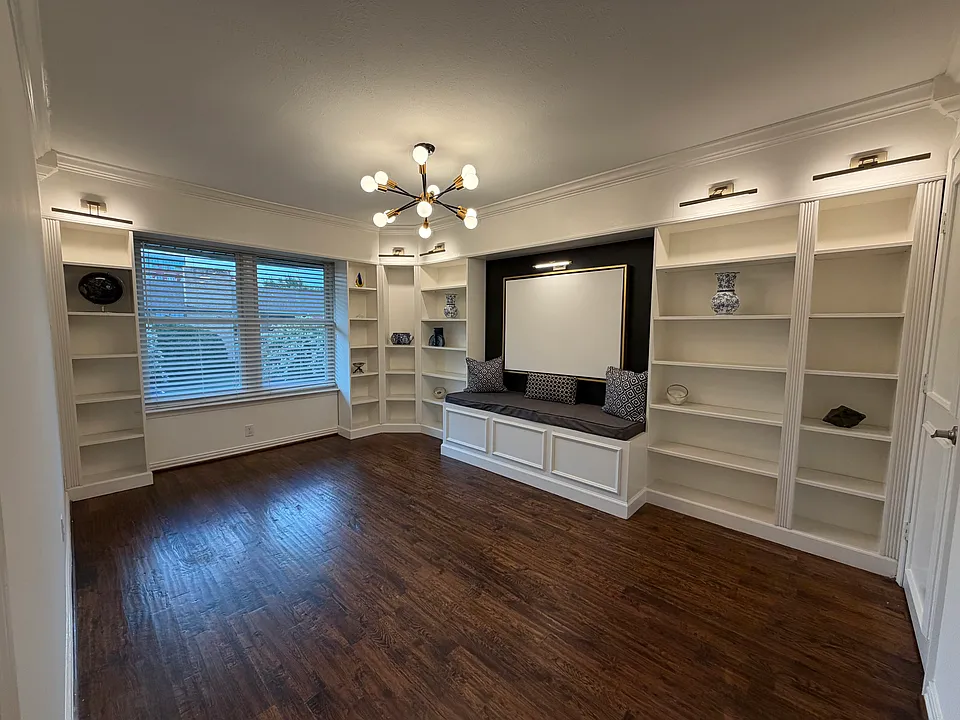 4206 Newton Ave #201