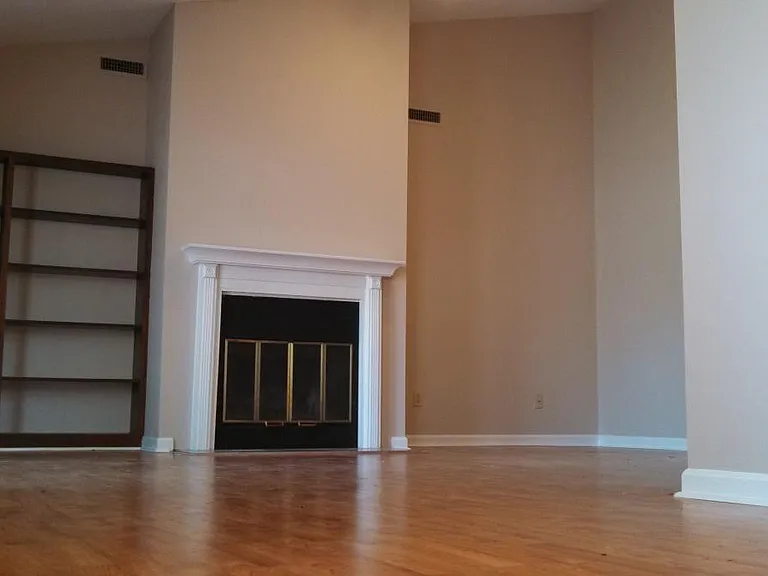 9108 Highbridge Dr — Photo 4