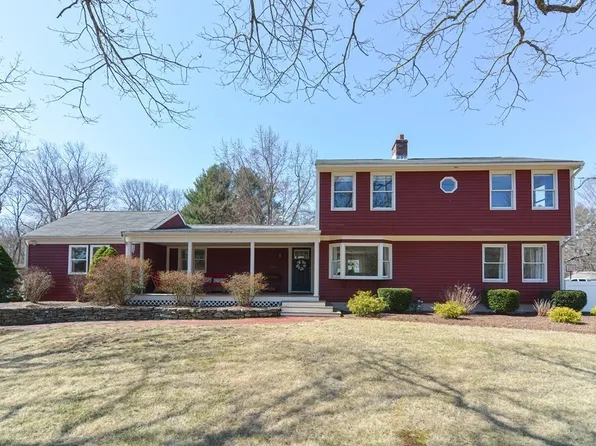 145 Oak St, Mansfield, MA 02048