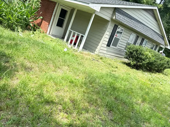 830 E River Rd #B, Louisburg, NC 27549