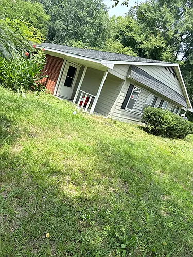 830 E River Rd #B Photo 1