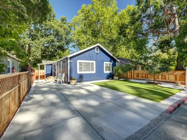381 Johnson Street, Sebastopol, CA 95472