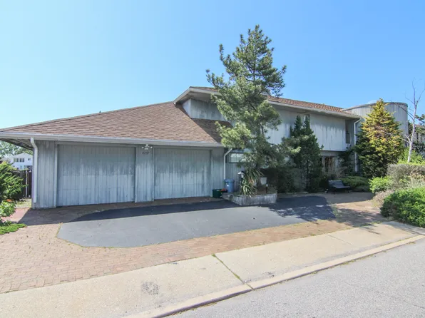 2772 Lee Pl, Bellmore, NY 11710