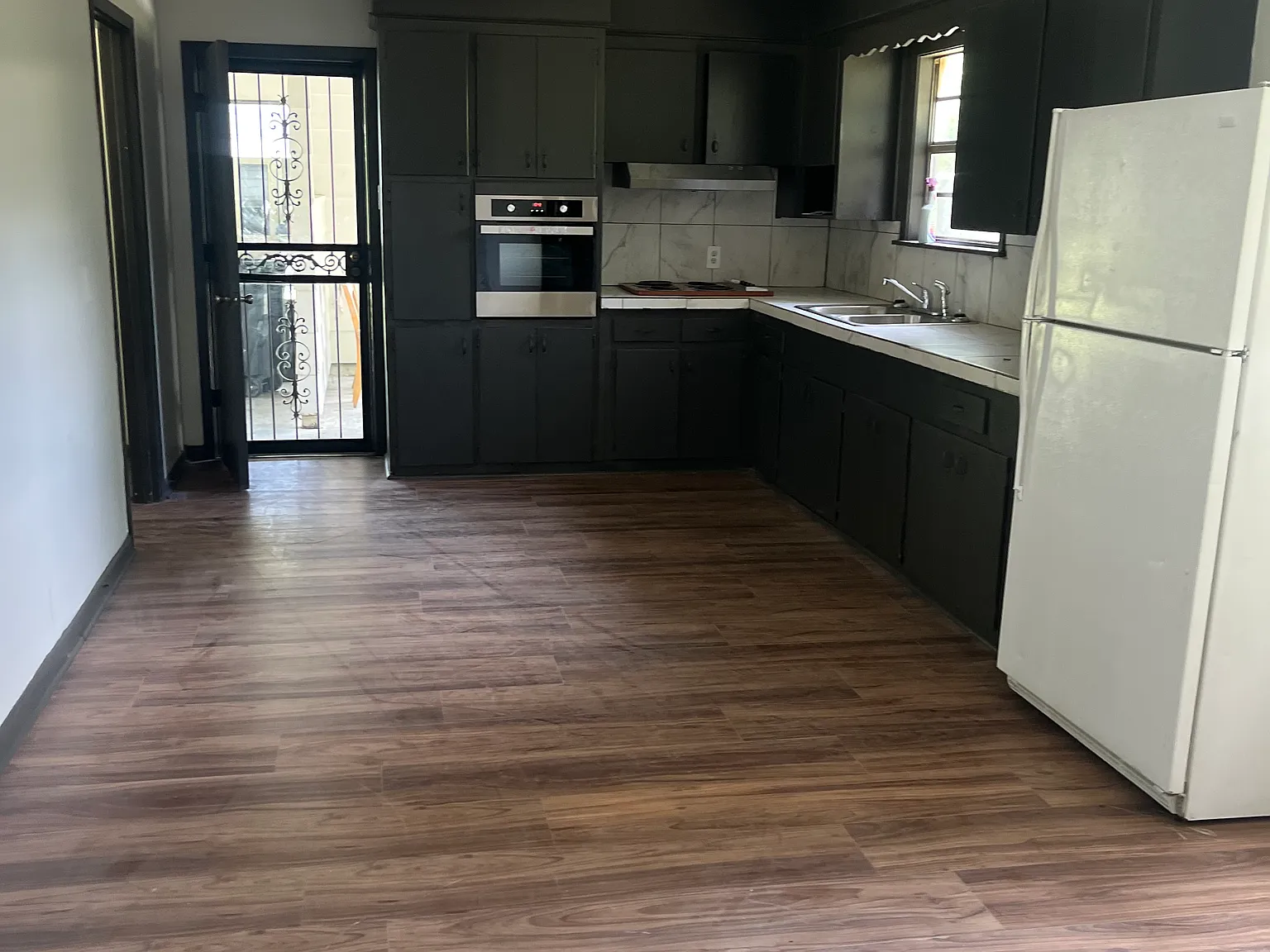 1350 W McDowell Rd — Photo 3