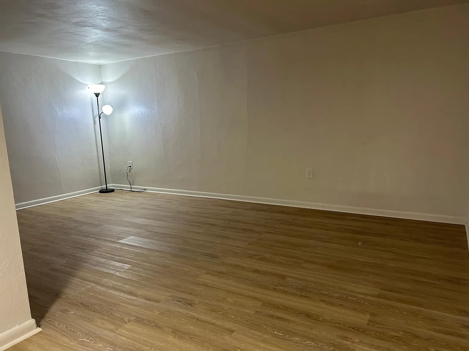 1 bed, 750 sqft, $895 — Photo 3