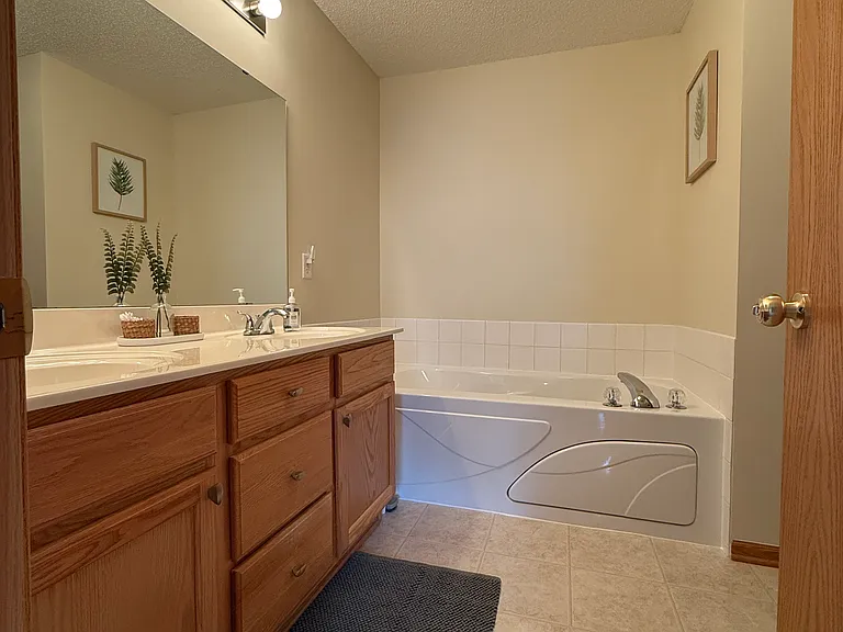4840 Underwood Ln N #D — Photo 23