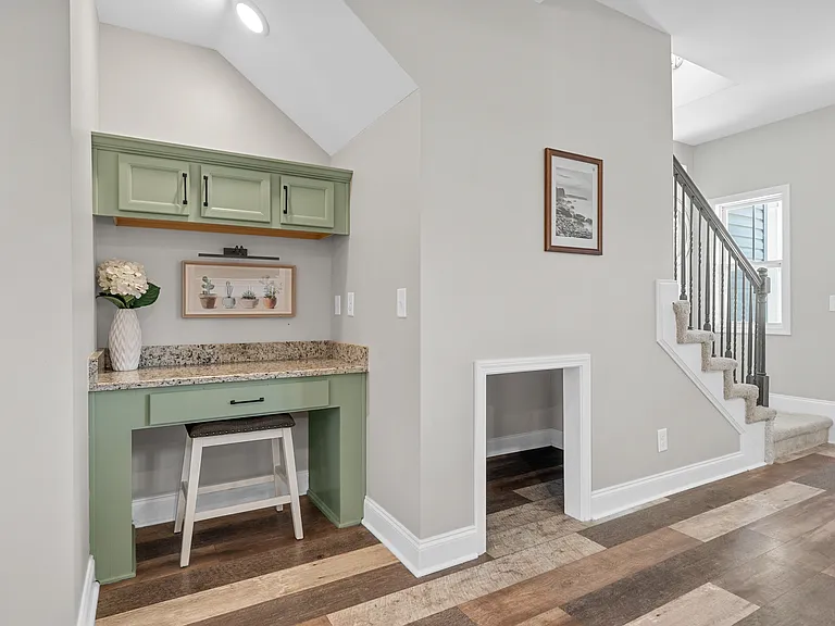 1147 Eagles View Dr — Photo 9