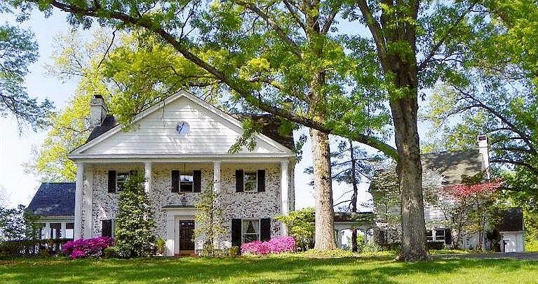 1st image of 721 Watch Hill Ln