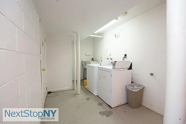 Rented by NextStopNY | media 19