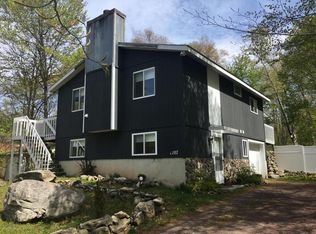3135 Carobeth Dr, Tobyhanna, PA