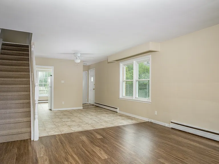 153 Arbour Glen Cres — Photo 12