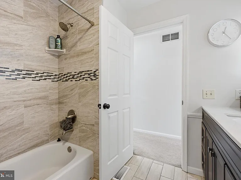 12 Timbercrest Dr — Photo 18