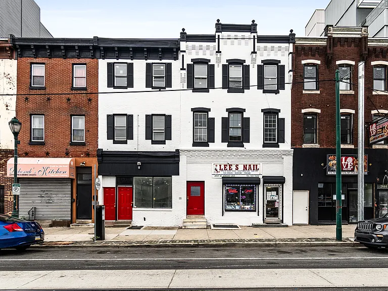 2612 W Girard Ave #1 — Photo 8