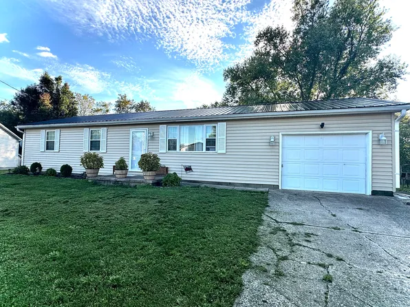 828 Pine Cir, Davisville, WV 26142