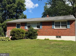 33 Sheffield Manor Dr, Newark, DE 19711