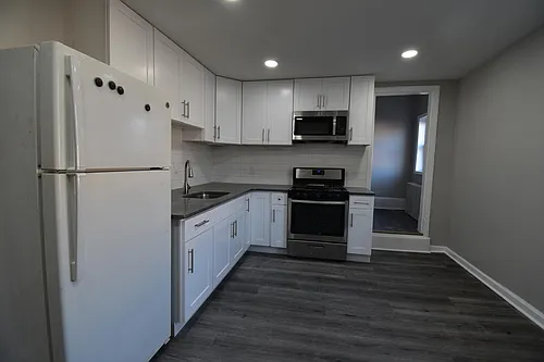 2600 S Iseminger St #2F Photo 1