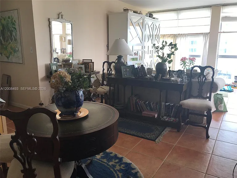 5055 Collins Ave #4C — Photo 4