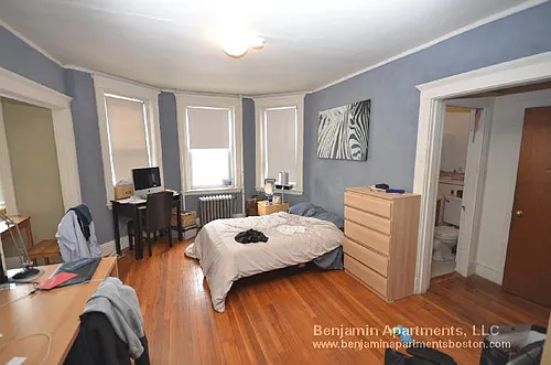 235 Park Dr Photo 1