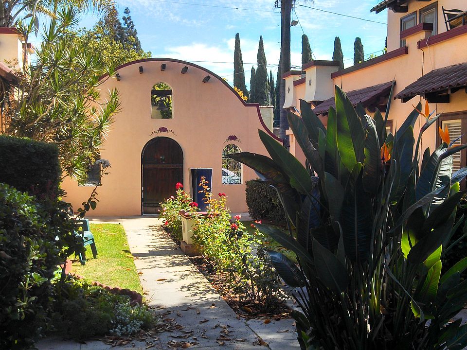 1st image of 2019 Vista Del Mar St