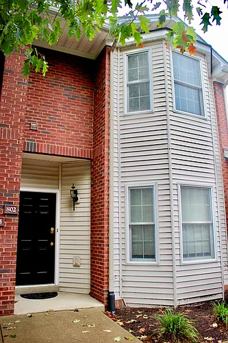 1625 Nicholasville Rd Photo 1