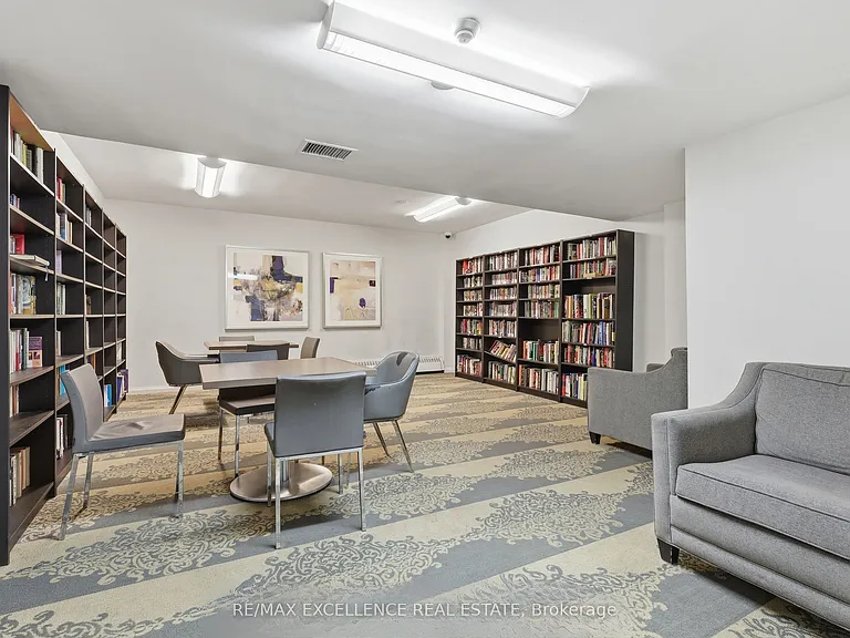 360 Ridelle Ave #1701 — Photo 14