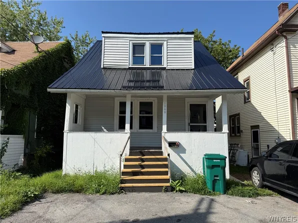 1868 Weston Ave, Niagara Falls, NY 14305
