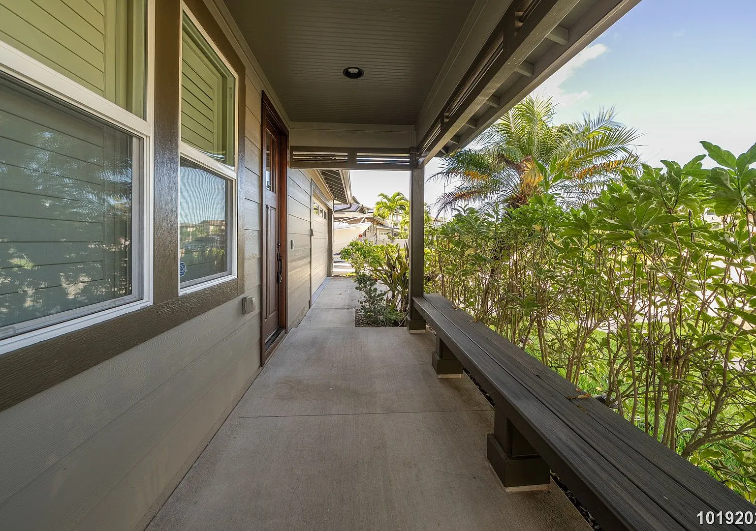 3BR Ewa Beach Home: Fenced Yard, 2-Car Garage, Central AC — Photo 3